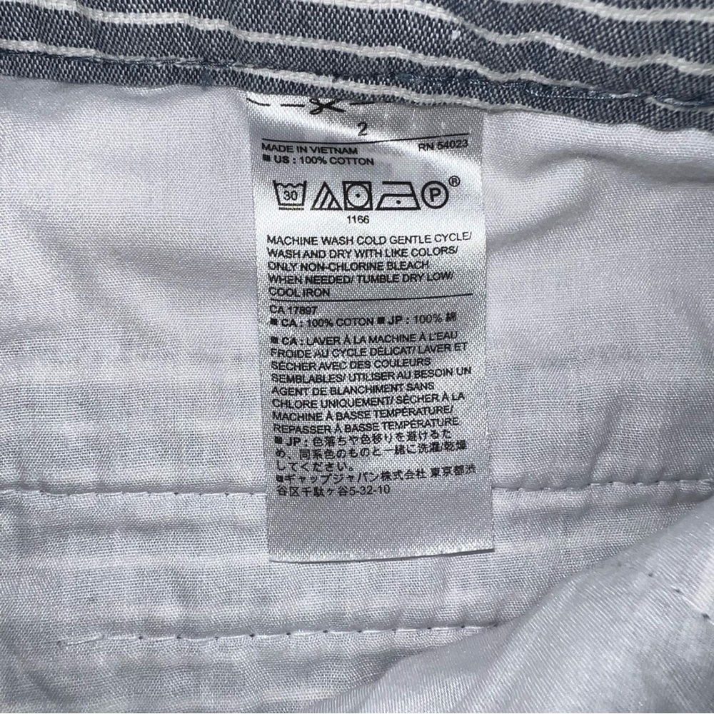 Banana Republic Womens Size 2 Blue/Gray & White Stripe Nautical Short Casual - Picture 4 of 7
